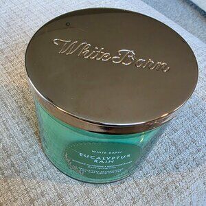 Bath and body works / White Barn 3 wick candle - Eucalyptus Rain